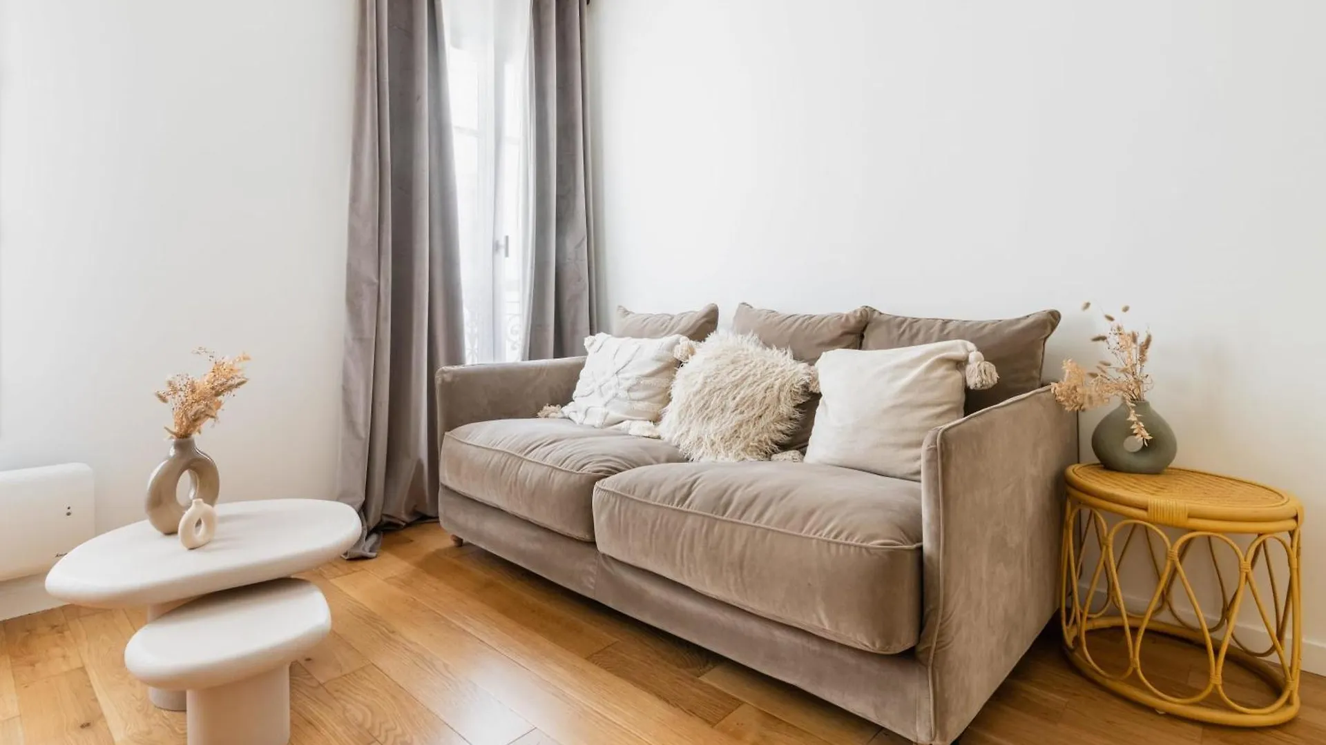 2 Pieces Sacre Coeur Montmartre - Paris 18 - 4P - Flat-Guest Apartment