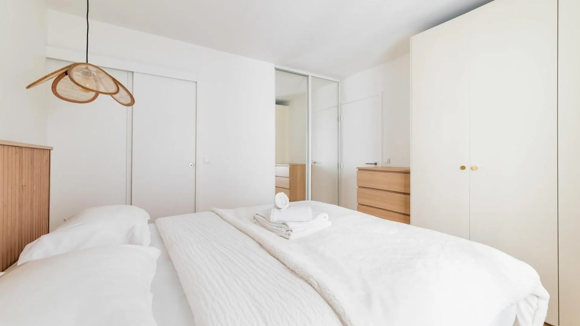 2 Pieces Sacre Coeur Montmartre - Paris 18 - 4P - Flat-Guest Apartment 0*,  France